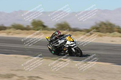 media/Oct-04-2025-CVMA (Sat) [[408bcdd6e4]]/Race 15-Femmewalla-Femmewalla UL/